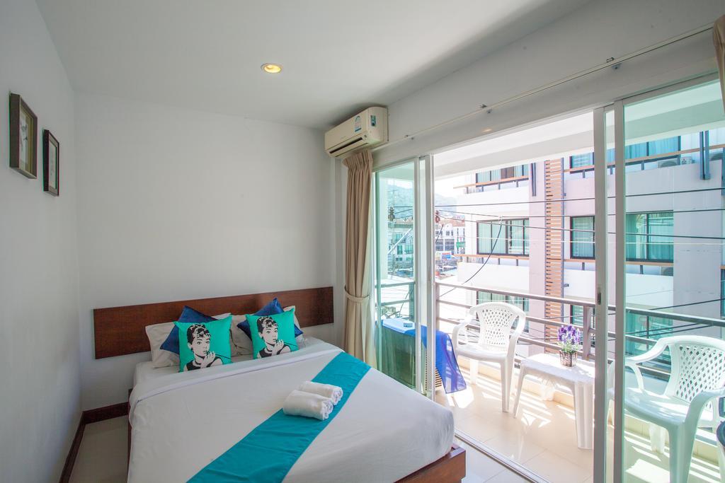 Nouveau Guesthouse Patong 외부 사진