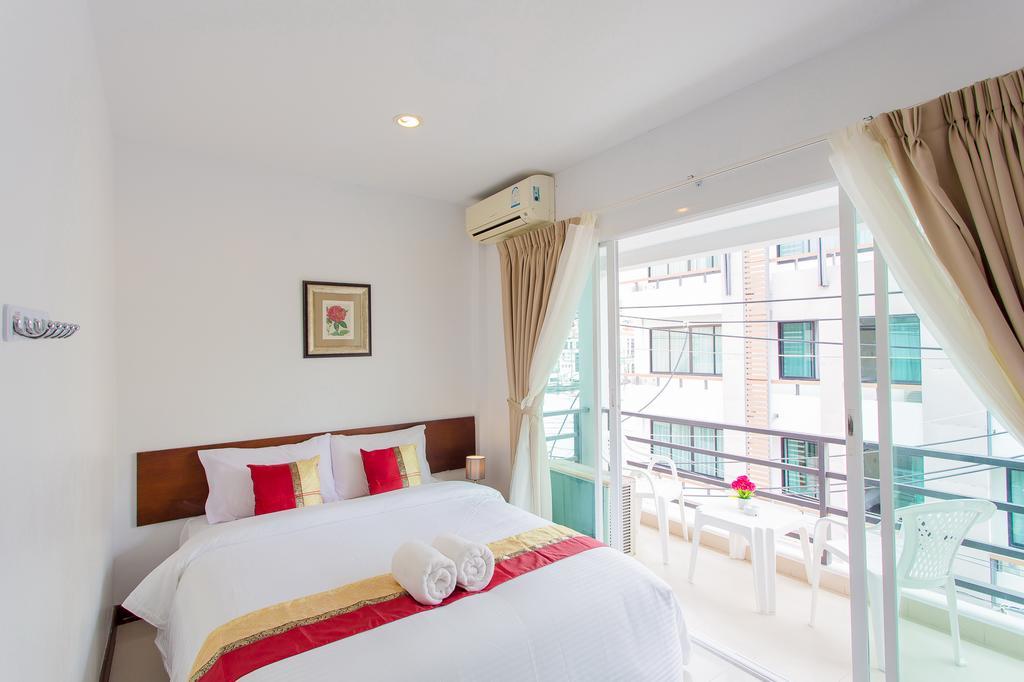 Nouveau Guesthouse Patong 외부 사진