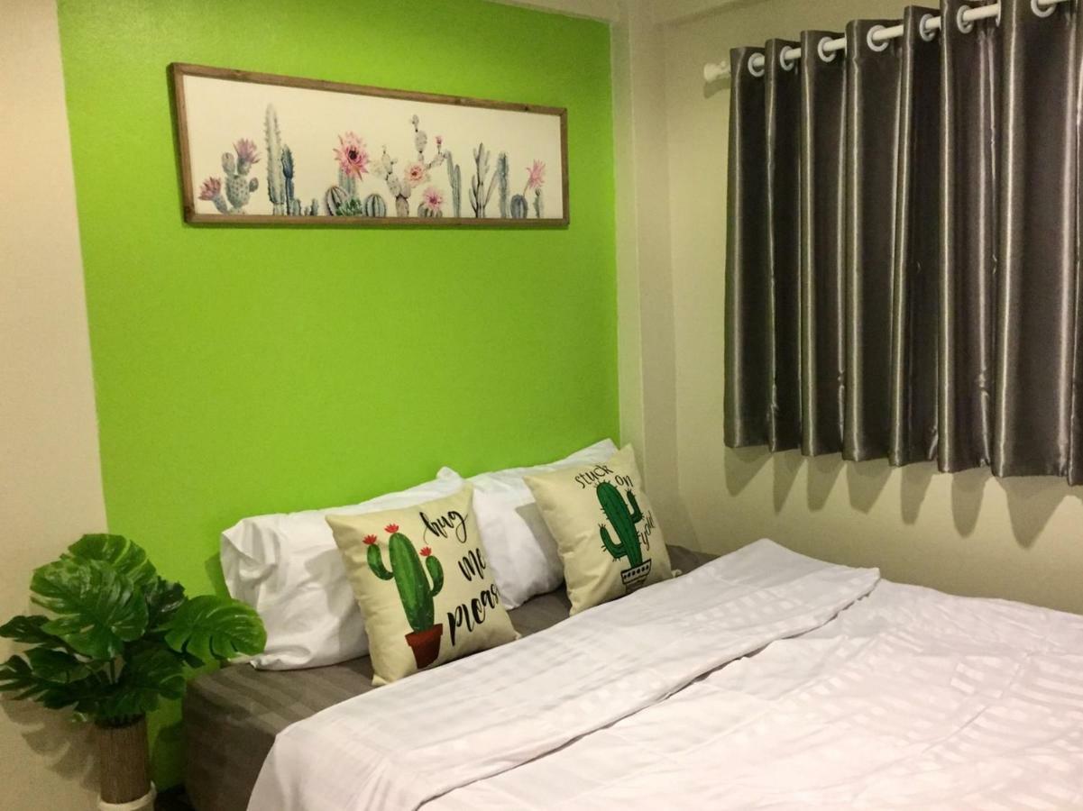 Nouveau Guesthouse Patong 외부 사진